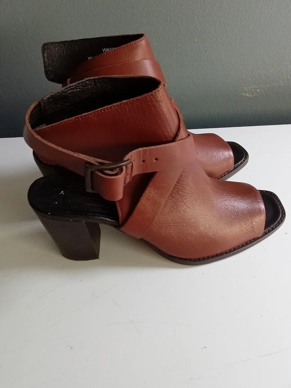 Wolverine W40363 Cognac Brown Leather Peep Toe Buckle Wrap Block Heel Boots 6.5M